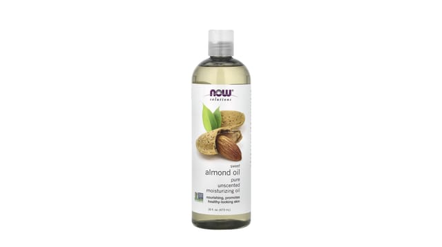 iHerb - בקבוק שמן שקדים מתוקים של NOW Foods, שקוף עם תווית לבנה ותמונת שקדים