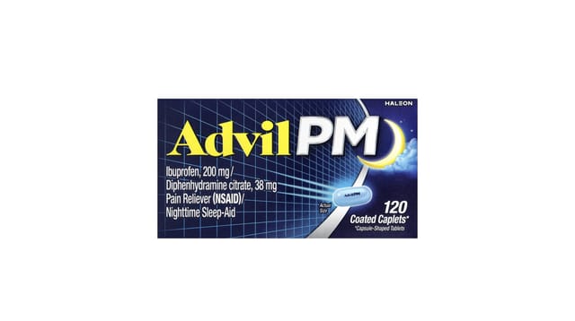 iHerb - קופסת Advil PM כחולה עם לוגו צהוב, 120 כדורים מצופים, איבופרופן 200 מ"ג לשיכוך כאב ושינה