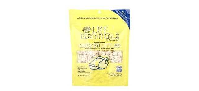 iHerb - שקית צהובה של Life Essentials עם חתיכות עוף מיובש בהקפאה לחתולים וכלבים