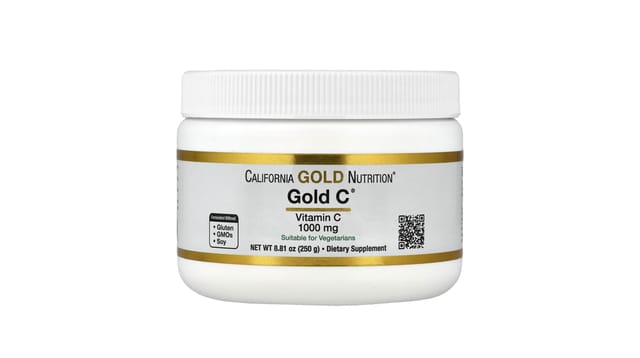 iHerb - צנצנת לבנה עם פס זהב של אבקת ויטמין C בעוצמה 1000 מ"ג מבית California Gold Nutrition