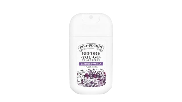 iHerb - בקבוק ספריי אסלה לבן של Poo-Pourri בניחוח לבנדר וניל, 30 מ"ל, עם תווית סגולה