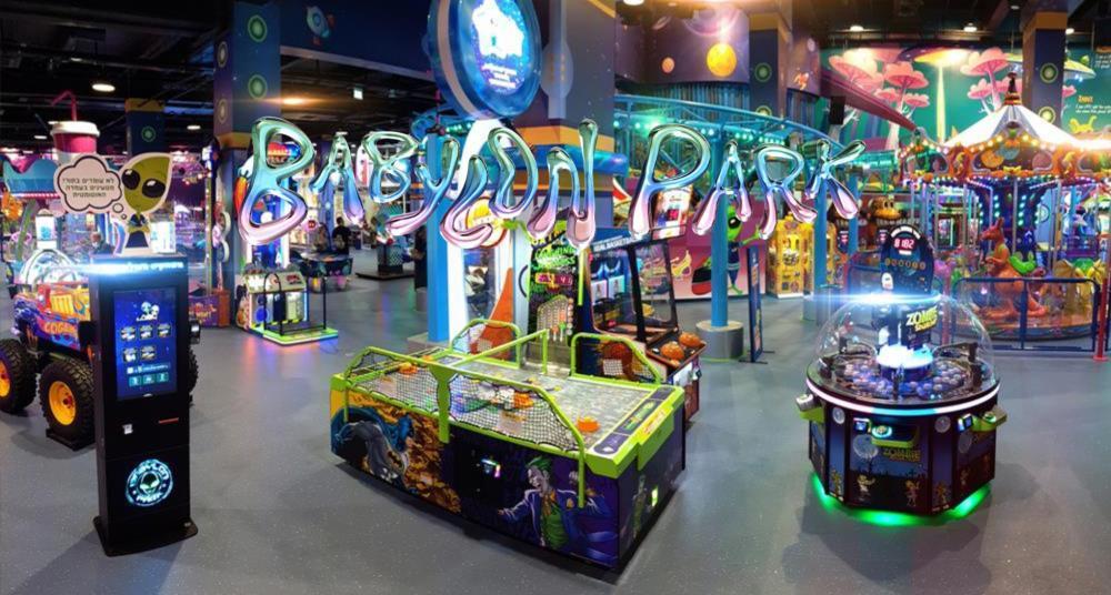 משחקי וידאו מבית בבילון פארק 