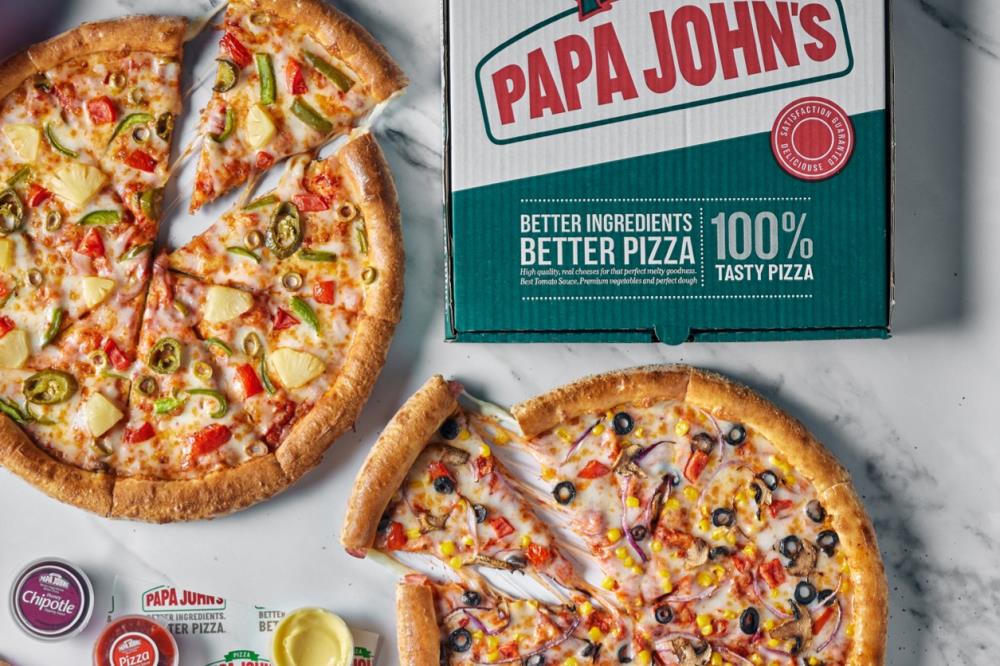 קונים פיצה משפחתית ומקבלים אחת נוספת מתנה! פאפא ג'ונס