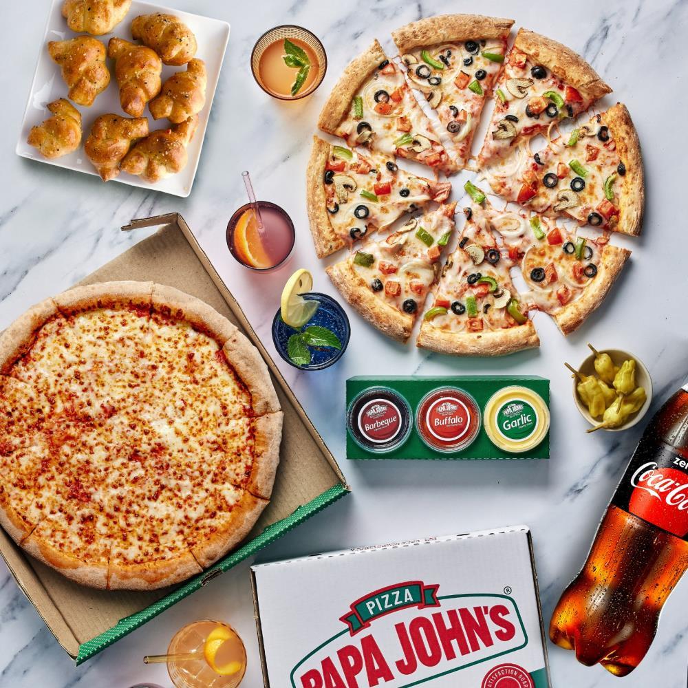 2 פיצות משפחתיות + 2 תוספות צמחוניות ב-135 ₪ פאפא ג'ונס