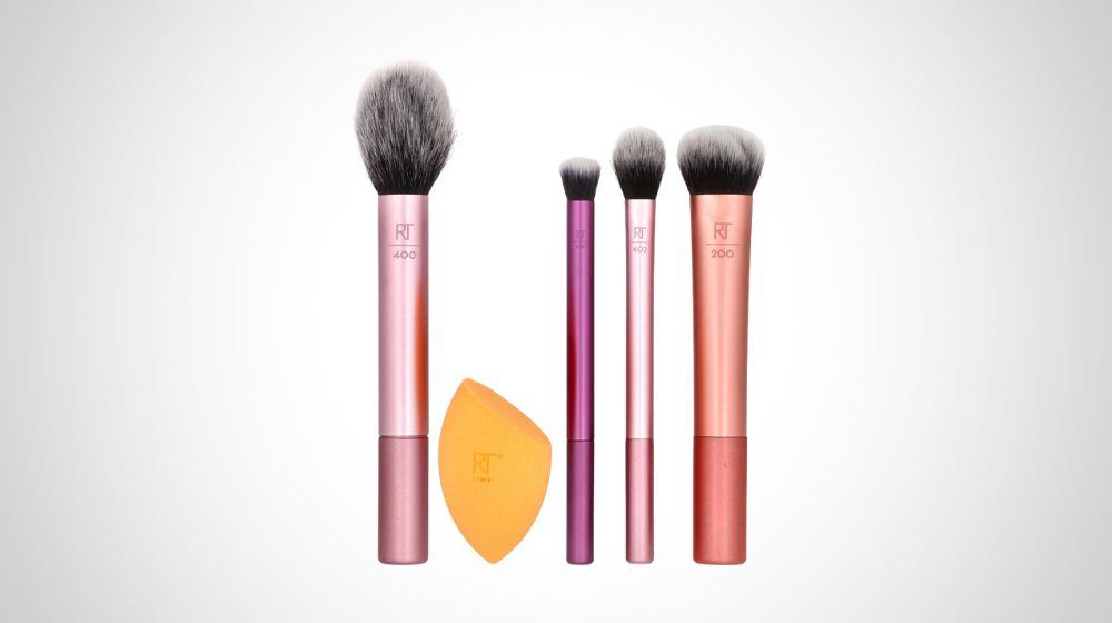 מברשות Real Techniques‏, Everyday Essentials ב -45.58 ₪