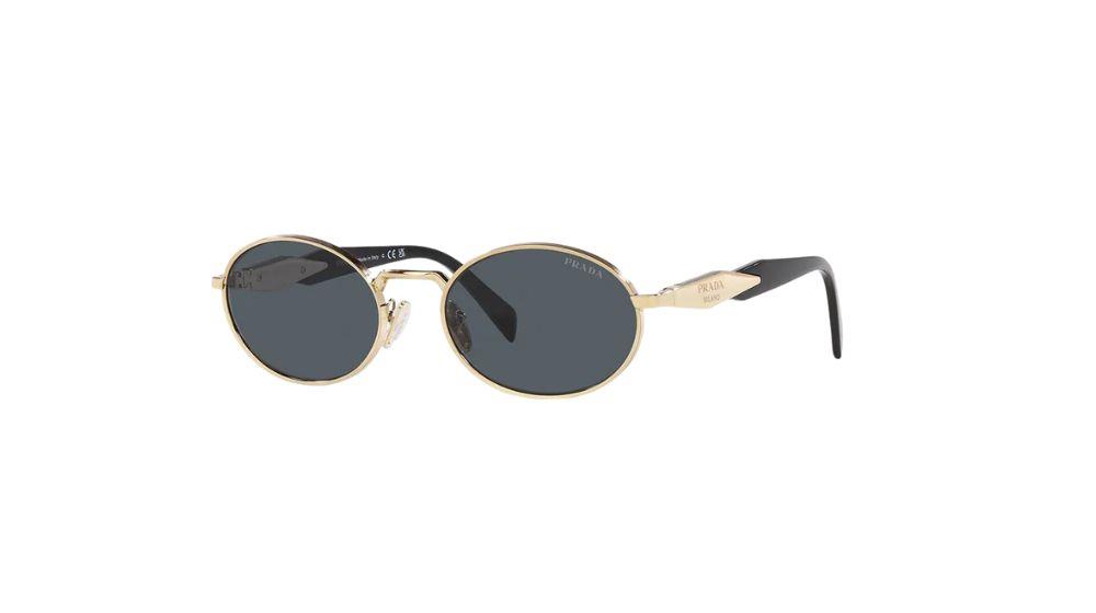 משקפי שמש Prada מסגרת אובלית בצבע זהב ב - 815.15 ₪
