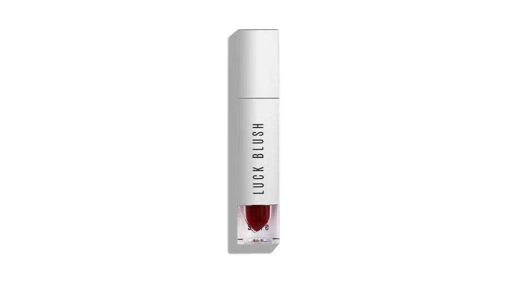 LUCK BLUSH TINT - סומק נוזלי לקבלת מראה שזוף ומואר, מתאים גם כפיגמנט לשפתיים. 