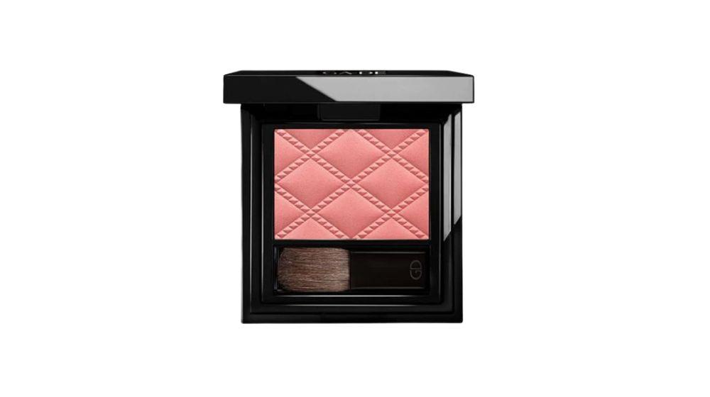 סומק IDYLLIC IDYLLIC SOFT SATIN BLUSH ב -77.4 ₪ במקום 129 ₪