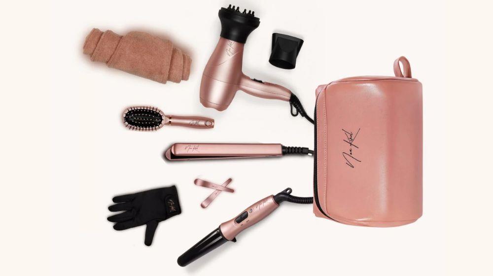 ערכת מיני סט כוללת מייבש, מחליק, מסלסל, תיק מעוצב ומלא אביזרים שווים! 