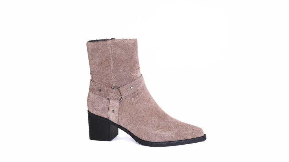 COCO עשויות זמש איכותי 359.40 ₪